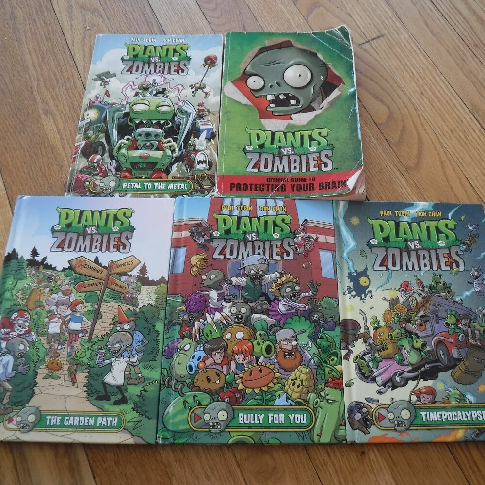 Lot of 5 Plants vs Zombies Books - 3 Hardback 2 Paperback